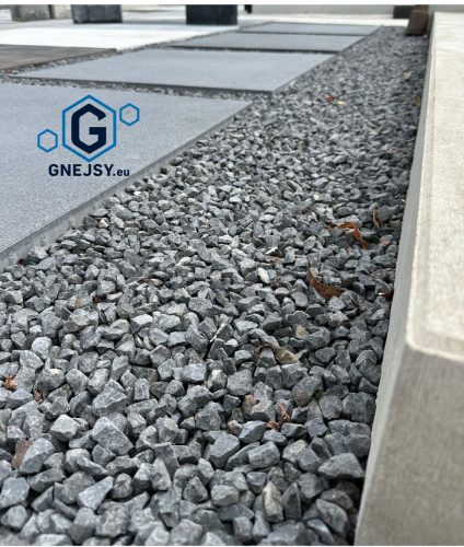 grys-granitowy-kamyczki