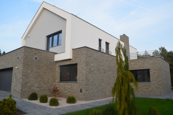 płytki fasadowe naturalne z gnejsu