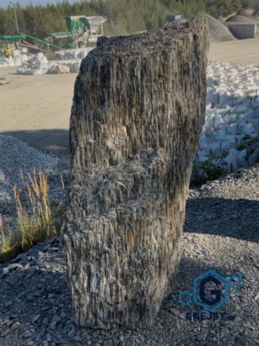 monolity gnejsowe